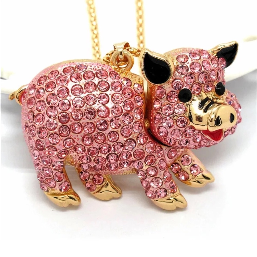 Pink Pig Necklace (Head Moves)